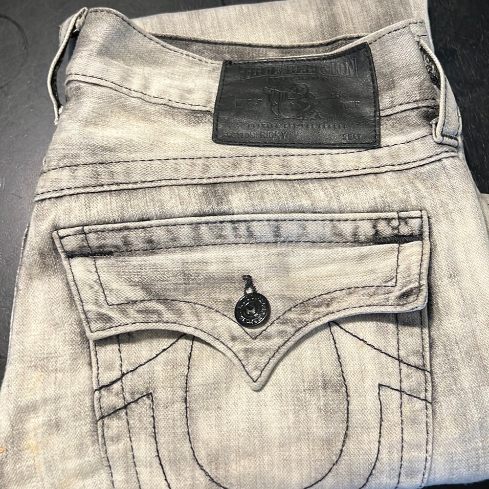 Grey Ricky true religion jeans size 32